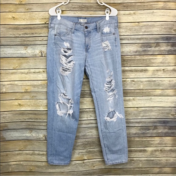 Abercrombie & Fitch Light Wash Distressed Jeans 8 - Picture 2 of 8
